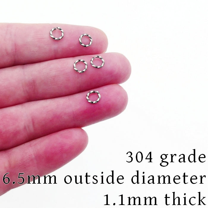 50 Stainless Steel 6.5mm Twisted Square Wire Jump Rings – The Craft Armoury