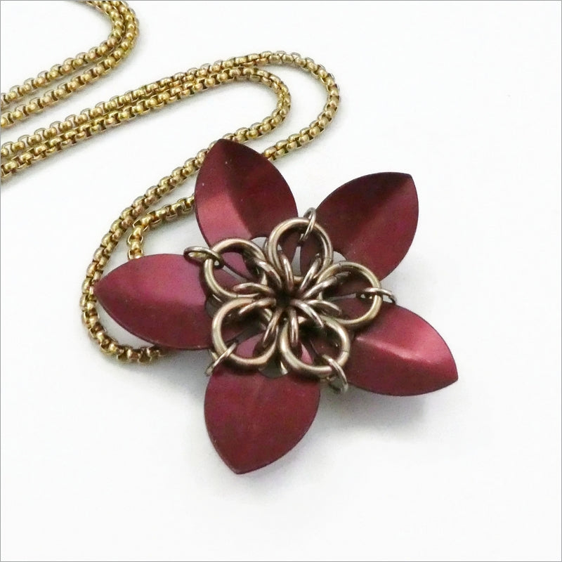 Burnt Champagne Scale Flower Necklace