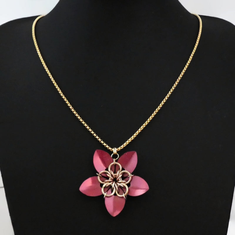 Burnt Champagne Scale Flower Necklace