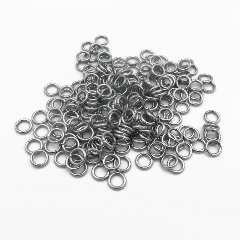 500 Machine Cut Stainless Steel 5mm x 0.9mm Jump Rings