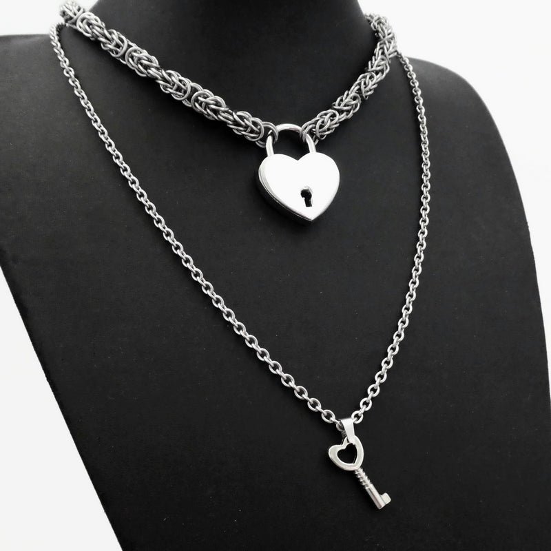 Stainless Steel Collar Necklace Set with Working Heart Padlock