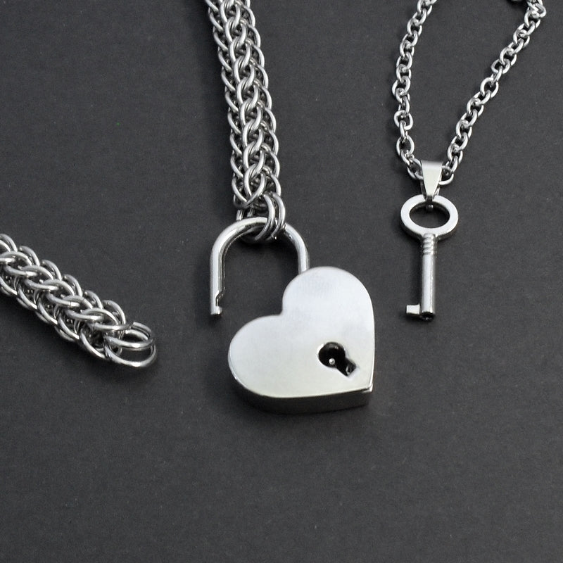 Stainless Steel Collar Necklace Set with Working Heart Padlock