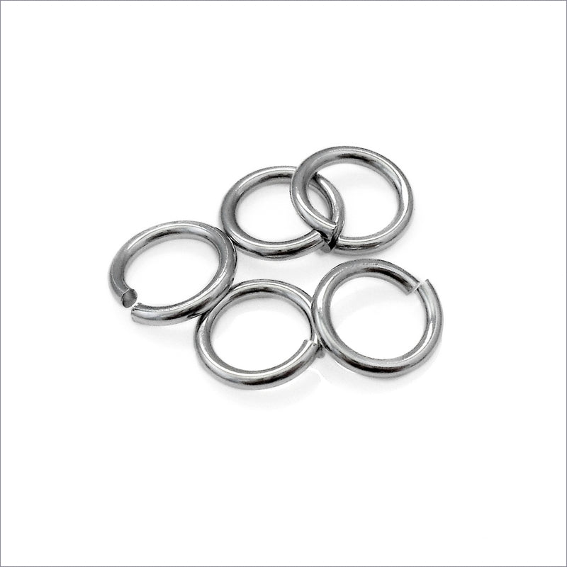https://thecraftarmoury.com.au/cdn/shop/products/stainless_steel_10_x_1.5_steel_jump_rings_1_2048x.JPG?v=1543409274